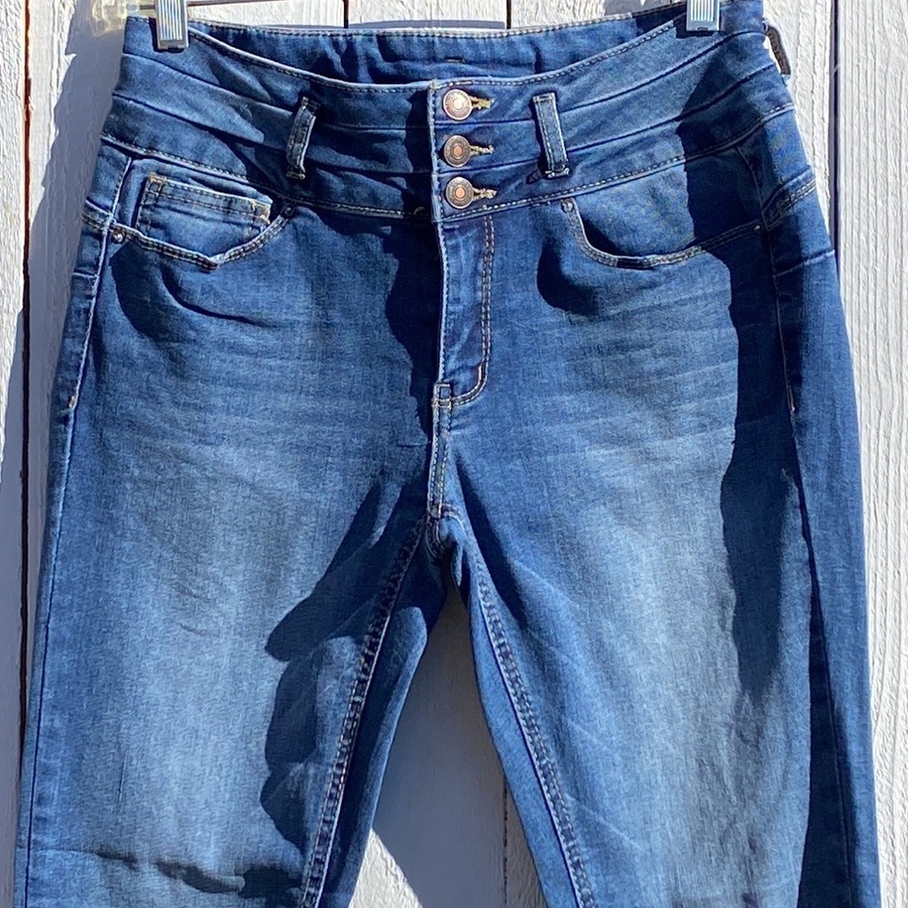 Forever 21 Jeans - Picture 5 of 6